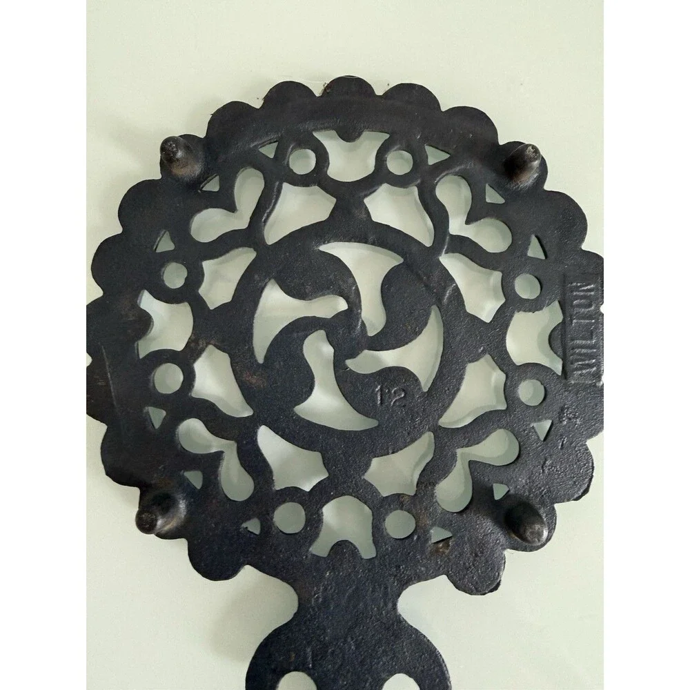 ✿ Vintage Cast Iron Trivet Grape Vine Ornate Wall Decor Rustic Kitchen Art Brend